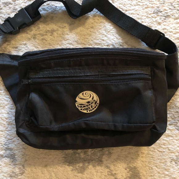 Classic black vintage Danvers Travel fanny pack - Picture 2 of 8